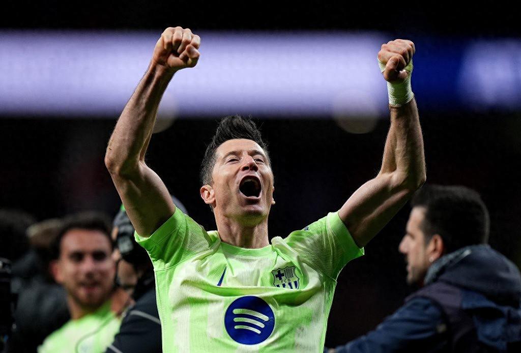 巴塞罗那不断突破！，莱万多夫斯基连续十二场比赛得分超过败北比赛高潮迭起的简单介绍-hth体育官网入口